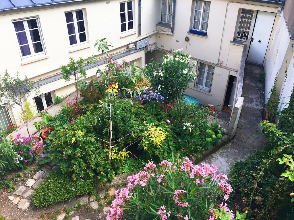 Romantic Artist Room Montmartre Bed & Breakfast Paris Exterior photo