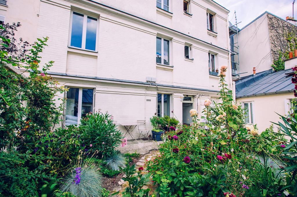 Romantic Artist Room Montmartre Bed & Breakfast Paris Exterior photo